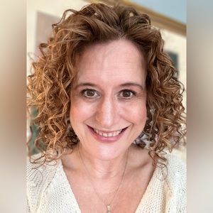 Meet your Posher, Wendy